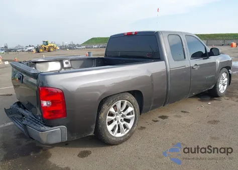 2010 Chevrolet Silverado 1500 Ls z USA, uszkodzony, nr VIN 1GCSCREA2AZ189494